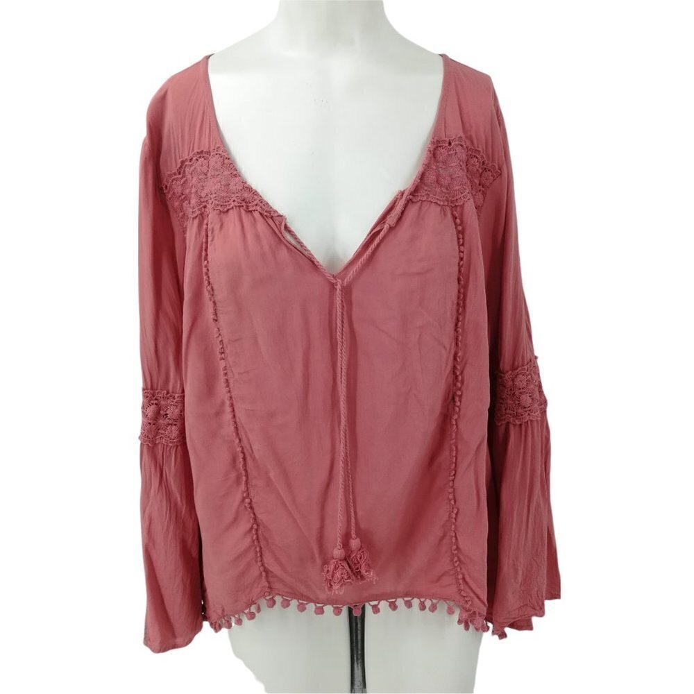 Maurices Boho Peasant Blouse Size L Coral Popover Lace Crochet Fringe Tassels